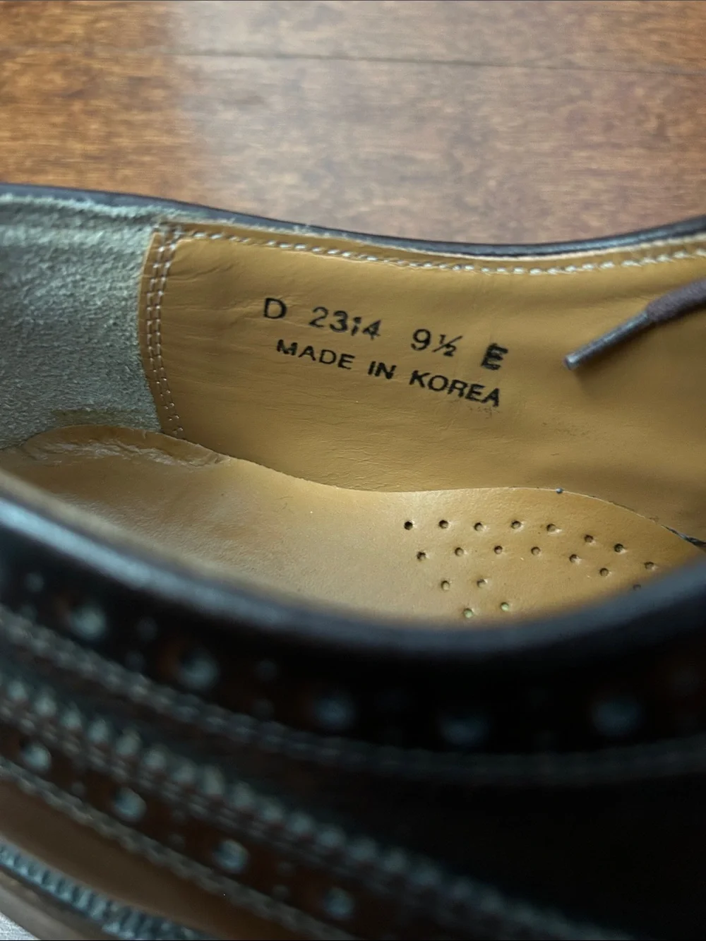 Men’s Esquire Korean Brand Brown Wingtip Oxford Dress Shoes, Size 9.5 E